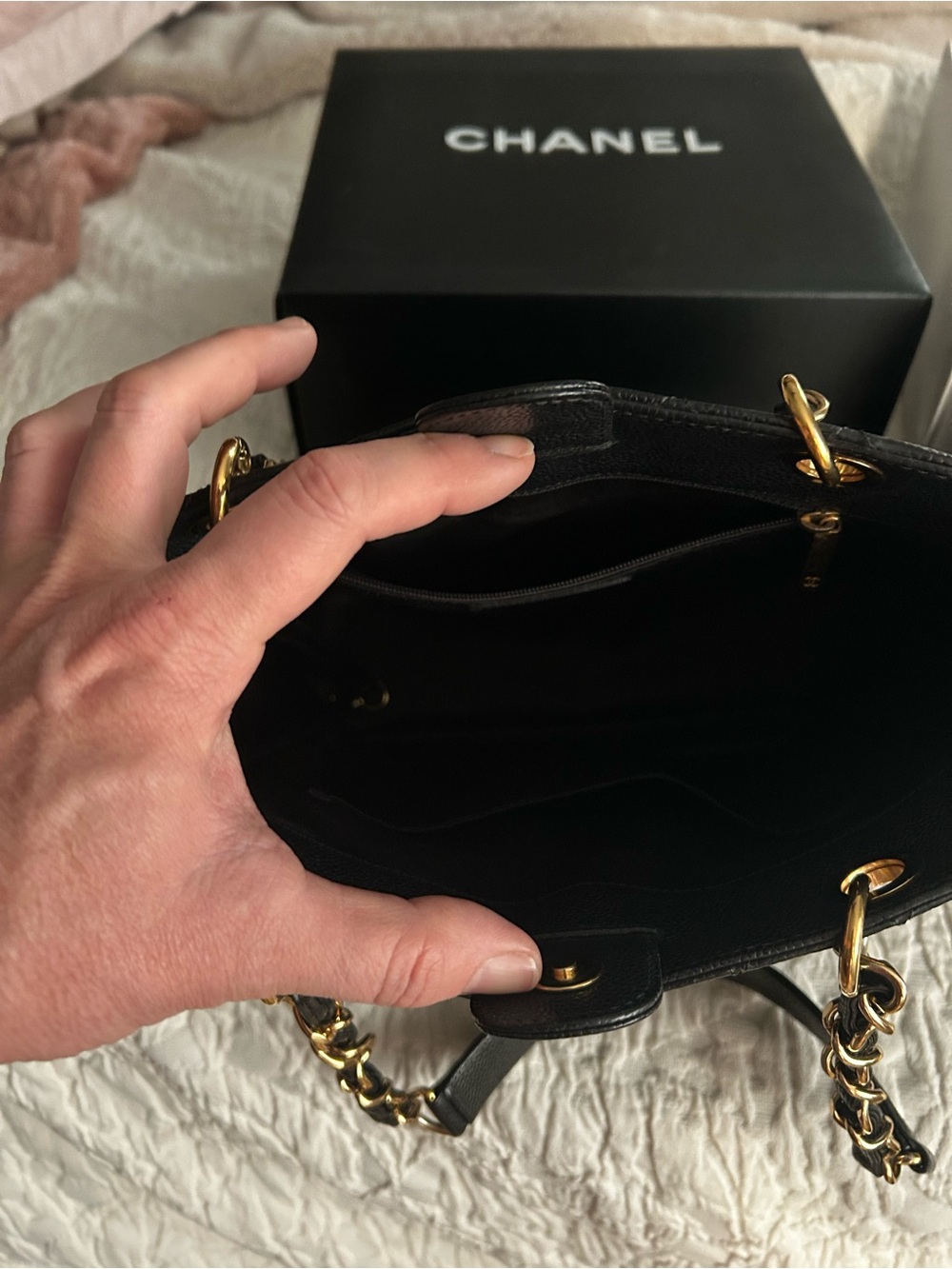 CHANEL Black Quilted Caviar Leather Tote with Gold Hardware - Picture 5 of 8